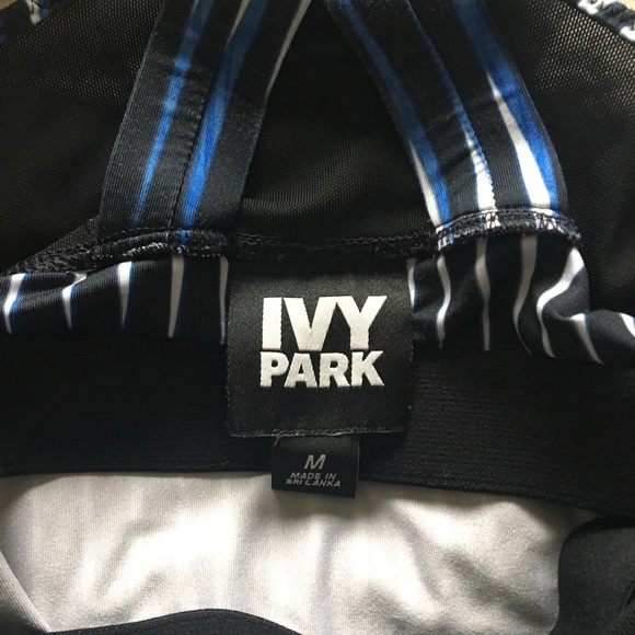 Exercise Top - Picture 3 of 5